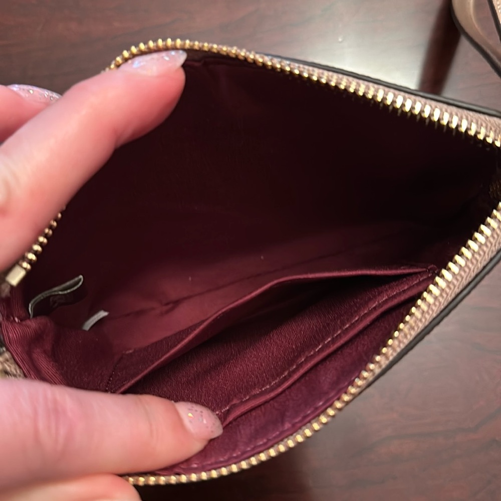 Coach beige wristlet NWOTS! - Picture 3 of 5